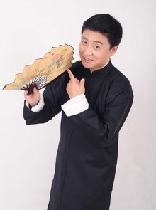 周炜